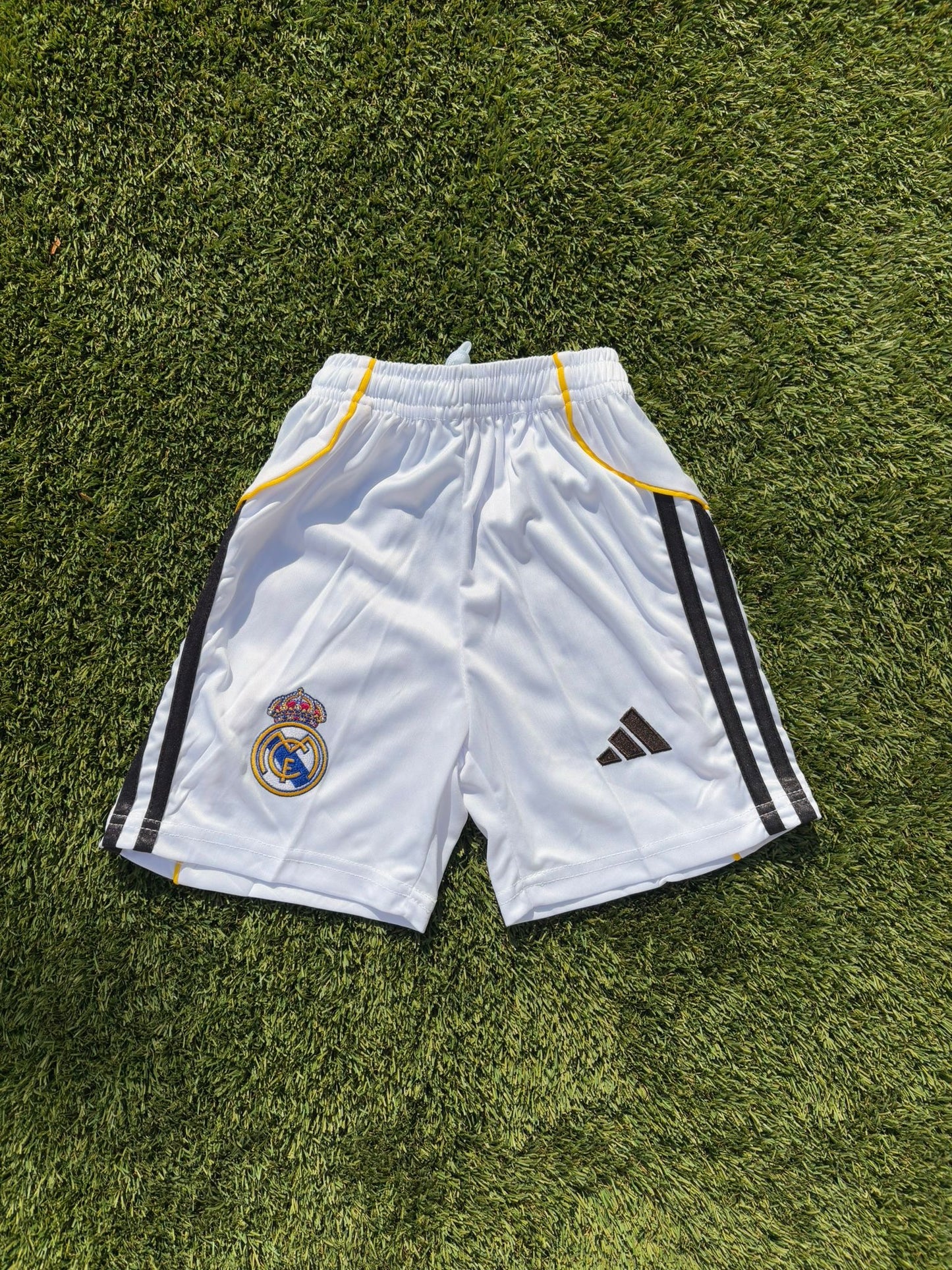 Kit Niño Primera equipación Real Madrid 25/26