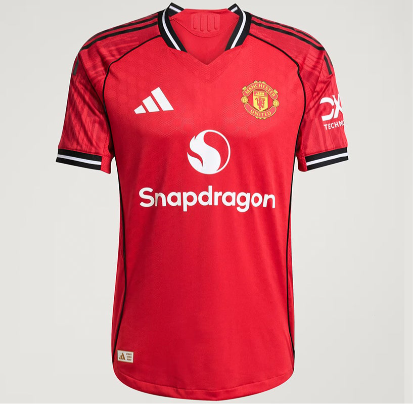 Primera equipación Manchester United 25/26