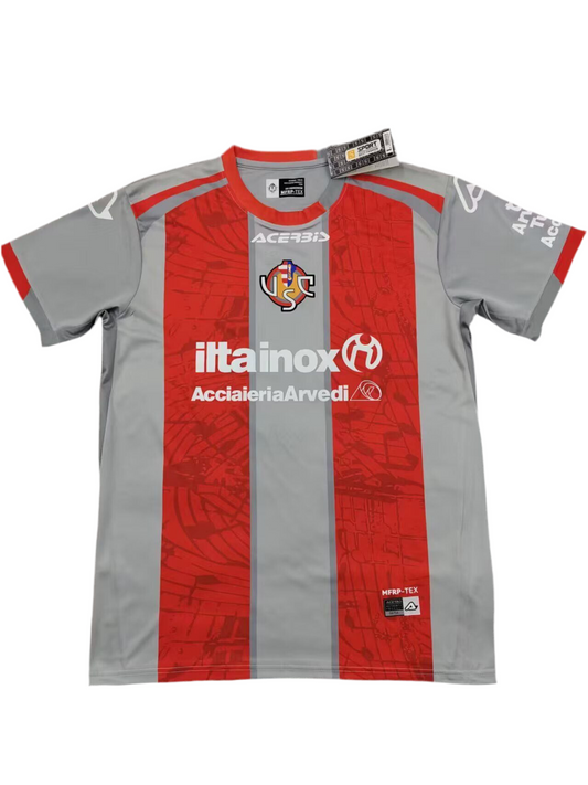 Primera equipación Cremonese 25/26