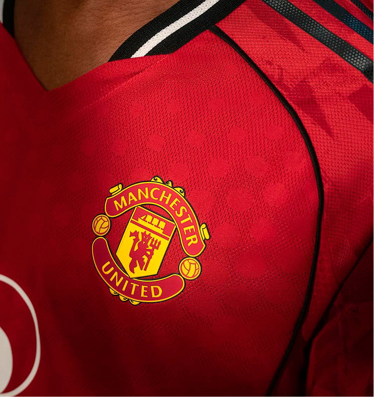 Primera equipación Manchester United 25/26