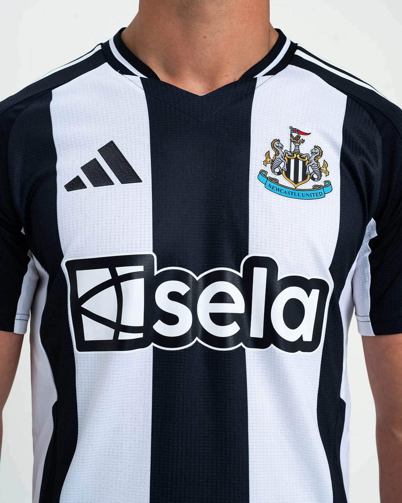 Primera Equipación Newcastle 24/25